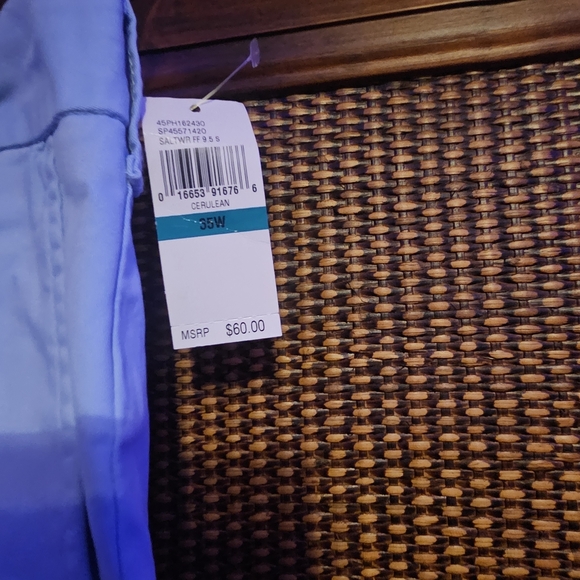 Izod Blue Flat Front Shorts Casual Style Size 35 Waist - Picture 2 of 3